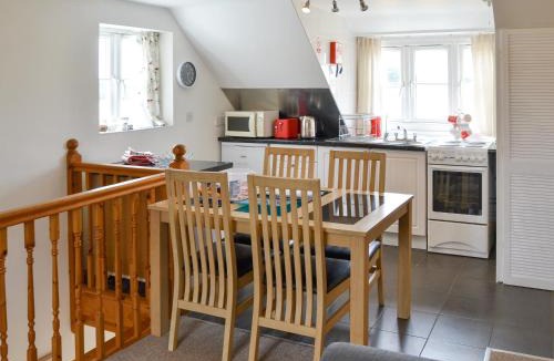 Stalham House | Iris Apartment