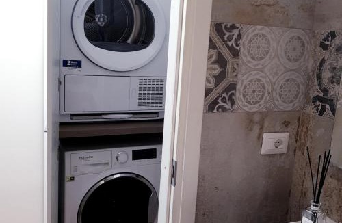 Novoli - San Donato Apartment | Iris Apartment with Jacuzzi - Easy City Access