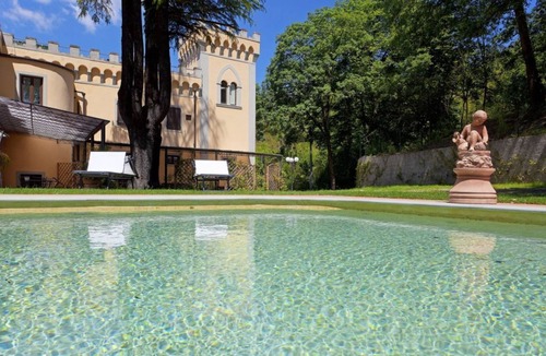 Impruneta Villa | Iris apt in amazing villa,2 bedrooms,3 bathrooms, private terrace, garden, pool