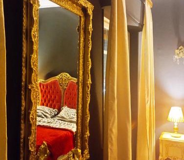 Elefsina Apartment | IRIS baroque apartment
