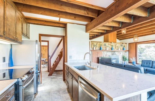 Manchester Cottage | Irish Beach Gem Scenic Views & Bbq Yard 1 Bedroom Cottage