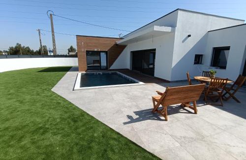 Quinta do Anjo House | IROC Private Garden