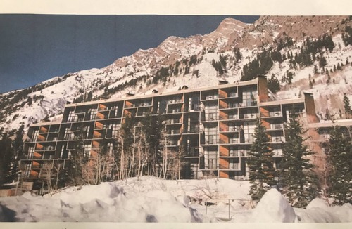 Salt Lake Mountain Resorts Resort | Iron Blosam Lodge Unit 601 & 602 (Timeshare week 14)
