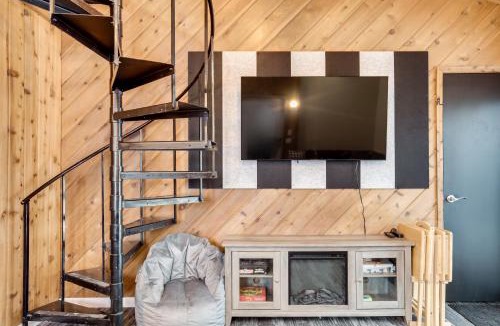 Stambaugh House | Iron River Retreat w/Sauna: Walk to Ski Brule!
