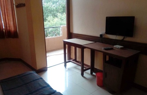 Hubli Hotel | iROOMZ Samrat Ashok
