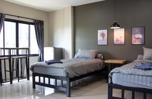 Ratchaburi Hotel | Is Am Are Stay Boutique
