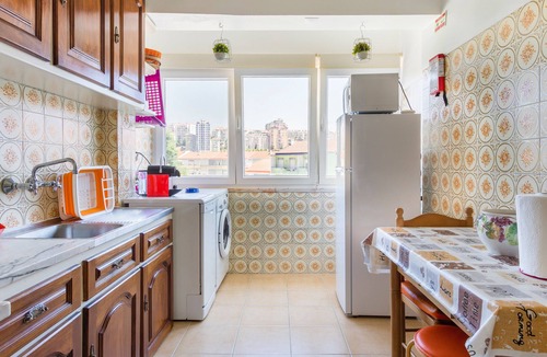 Algueirao - Mem Martins Apartment | Isabel Dream II, 4Km from Sintra, train 300m away