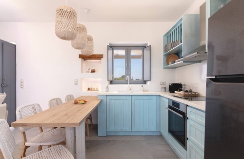 Naxos Town Villa | Isalos Villas Naxos