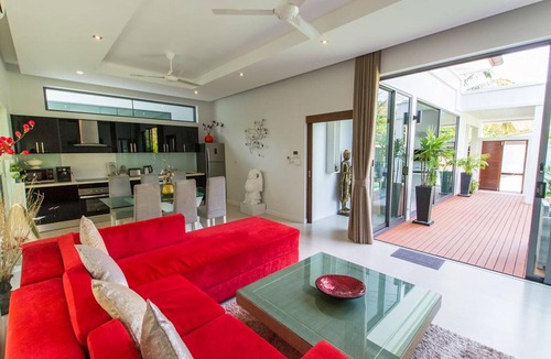 Ban Saiyuan Villa | Isawan 2BR Salt Pool Villa in Baannaraya
