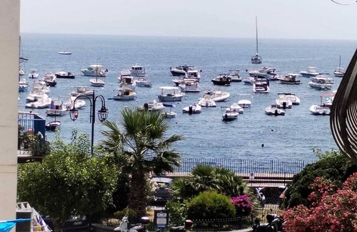 Ischia Ponte Apartment | Ischia Ponte romantic apartment in the historical center and near the sea