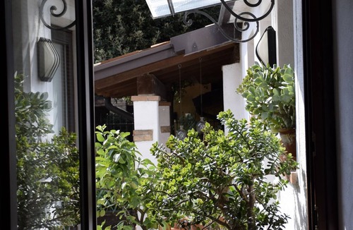 Provezze Apartment | Iseo Lake Franciacorta House with character