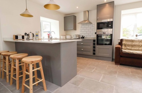 Nercwys Cottage | Isfryn
