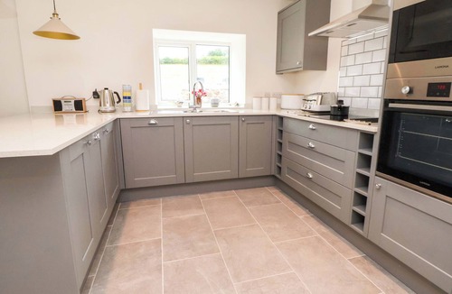 Nercwys Cottage | Isfryn