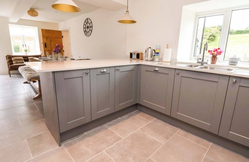 Nercwys Cottage | Isfryn