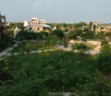 Mathura Hotel | ISKCON Govardhan Retreat Center
