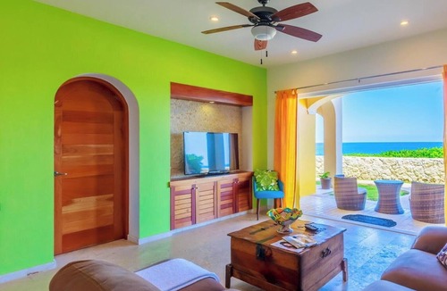 Isla Mujeres Condo | Isla 33 Stunning Oceanfront Villa Bienvenida