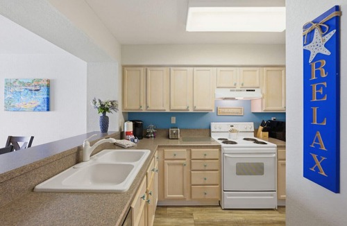 St. Petersburg Condo | Isla Del Sol Bahia Vista 7-507 2/2 Amazing View