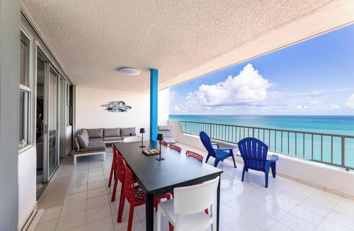 Isla Verde Condo | Isla Verde beachfront penthouse with panoramic ocean views
