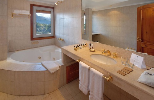 Victoria Island Hostel | Isla Victoria Lodge