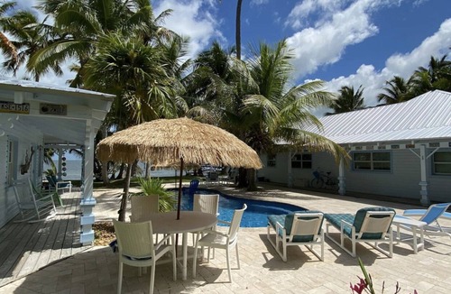 Lower Matecumbe Key House | Islamorada🌴 2 private homes on open water with beach and pool