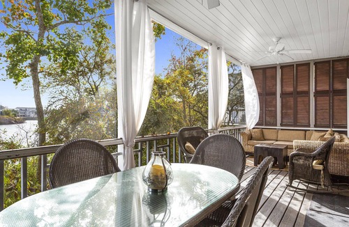 Crystal Beach House | Islamorada - Large Heated Private Pool! Short Stroll to Beach! Lake View!