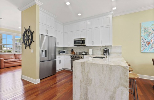 Islamorada House | Islamorada Oceanfront Home with Ocean View, Dock, Comm Pool & Beach, plus Den