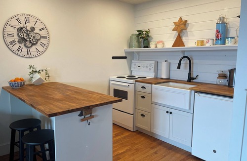 Sointula Apartment | Island Alchemy Suite is a private little getaway with spectacular ocean views.