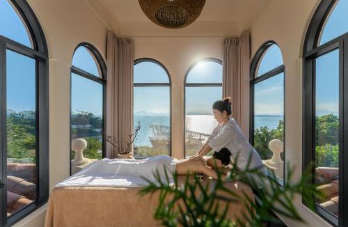 Dapeng Hotel | Island Diary Hillside Private Hot Spring Manor