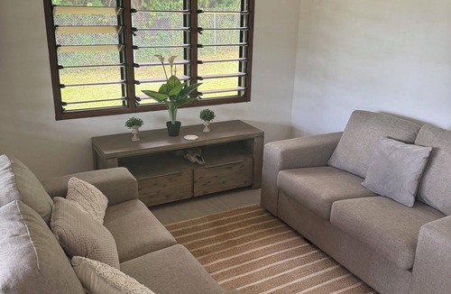 Port Vila House | Island Unit in Pango - Bunkhouse
