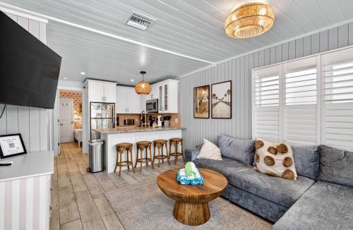 Clearwater Beach House | Island Vibes House