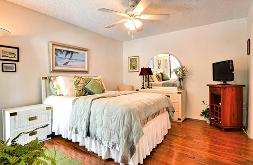 Island Estate Condo | Island Walk 212 '90 day min stay with 2 week lead time'
