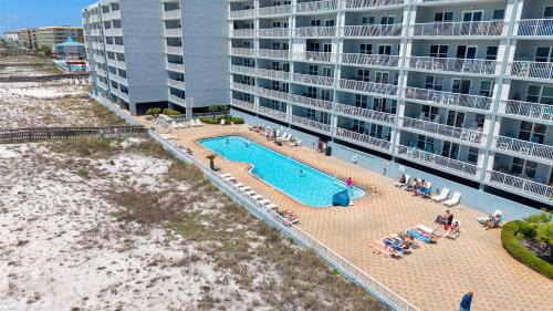 Fort Walton Beach House | Islander Beach Resort Condo Ocean Views Pool