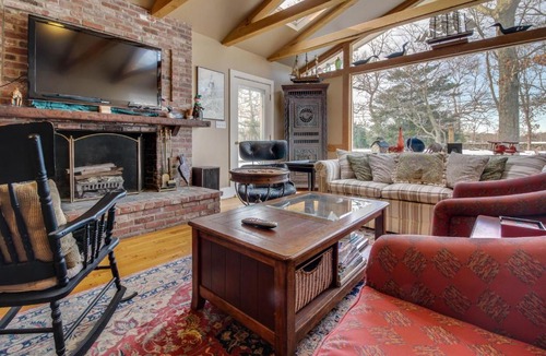 Tisbury House | Islander's Retreat