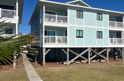 Ocean Isle Beach Apartment | Isle Be Back - Oceanfront Ocean Isle