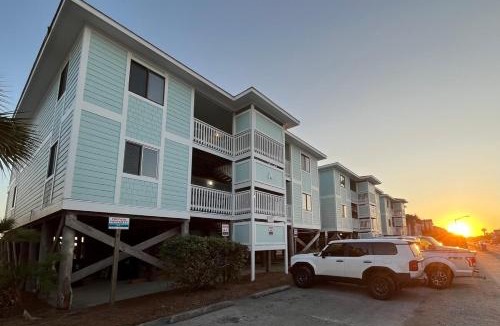 Ocean Isle Beach Apartment | Isle Be Back - Oceanfront Ocean Isle