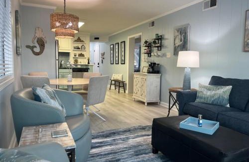 Ocean Isle Beach Apartment | Isle Be Back - Oceanfront Ocean Isle