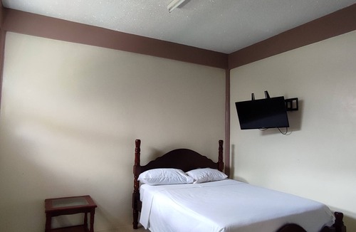 Picard House | Iso’s Vacation Rental Apartment #9