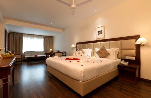 Munnar Hotel | Issacs Residency