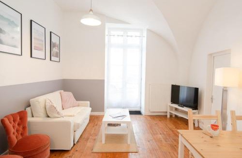 Issoire Apartment | Issoire centre, T2 « Bergère » avec parking