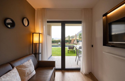 St. Pauls Apartment | Apartment 'Weingut Gasshof Apt Mathias' with Mountain View, Pool and Sauna