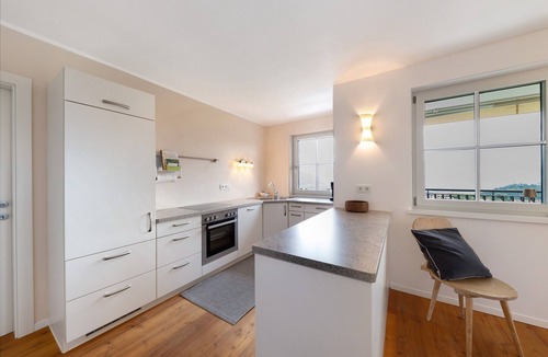 Appiano Sulla Strada del Vino Apartment | Holiday Apartment 'Weingut Zail' with Mountain View, Wi-Fi and Air Conditioning