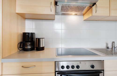 St. Pauls Apartment | Apartment 'Pink Lady' with Mountain View, Shared Terrace and Wi-Fi