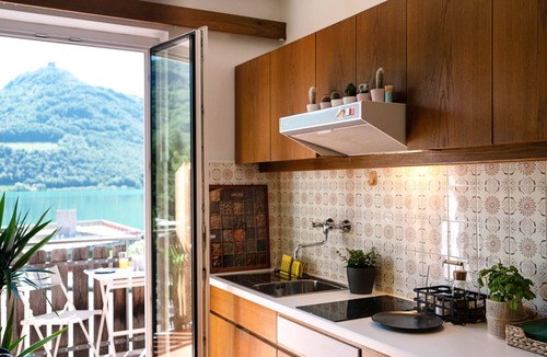 Seestrasse Apartment | 700A Apartments Am See