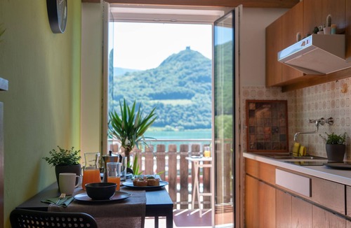 Seestrasse Apartment | 700A Apartments Am See