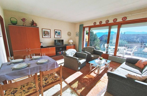 Maccagno Apartment | Holiday Home in Italy with Sea & Mountain Views
