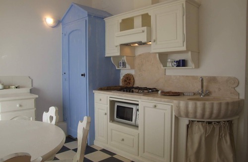Marina di Castagneto Carducci Apartment | Nautilus 3+2 - One Bedroom Apartment, Sleeps 5