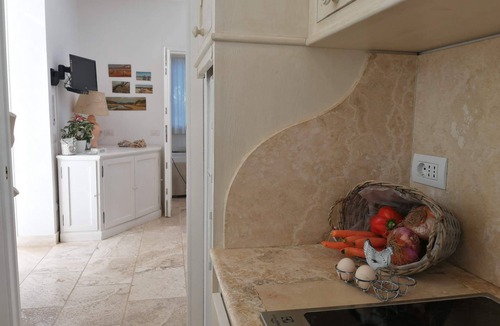 Marina di Castagneto Carducci Apartment | Apartment- Iris - One Bedroom Apartment, Sleeps 4