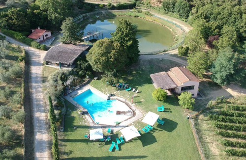 Figline e Incisa Valdarno House | SCOIATTOLI - Agriturism Fattoria Celle Villa Massi
