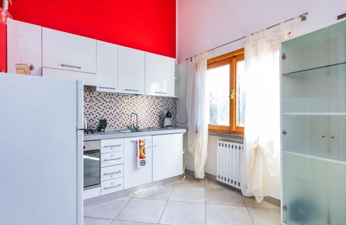 Rosignano Solvay Apartment | Cosy apartment for 3 people with WIFI, A/C, TV, patio and pets allowed