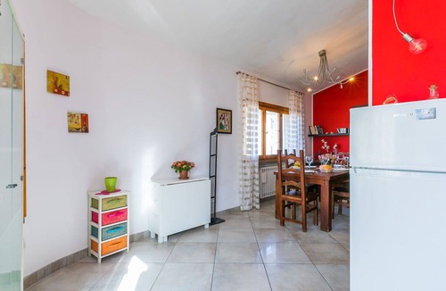 Rosignano Solvay Apartment | Cosy apartment for 3 people with WIFI, A/C, TV, patio and pets allowed